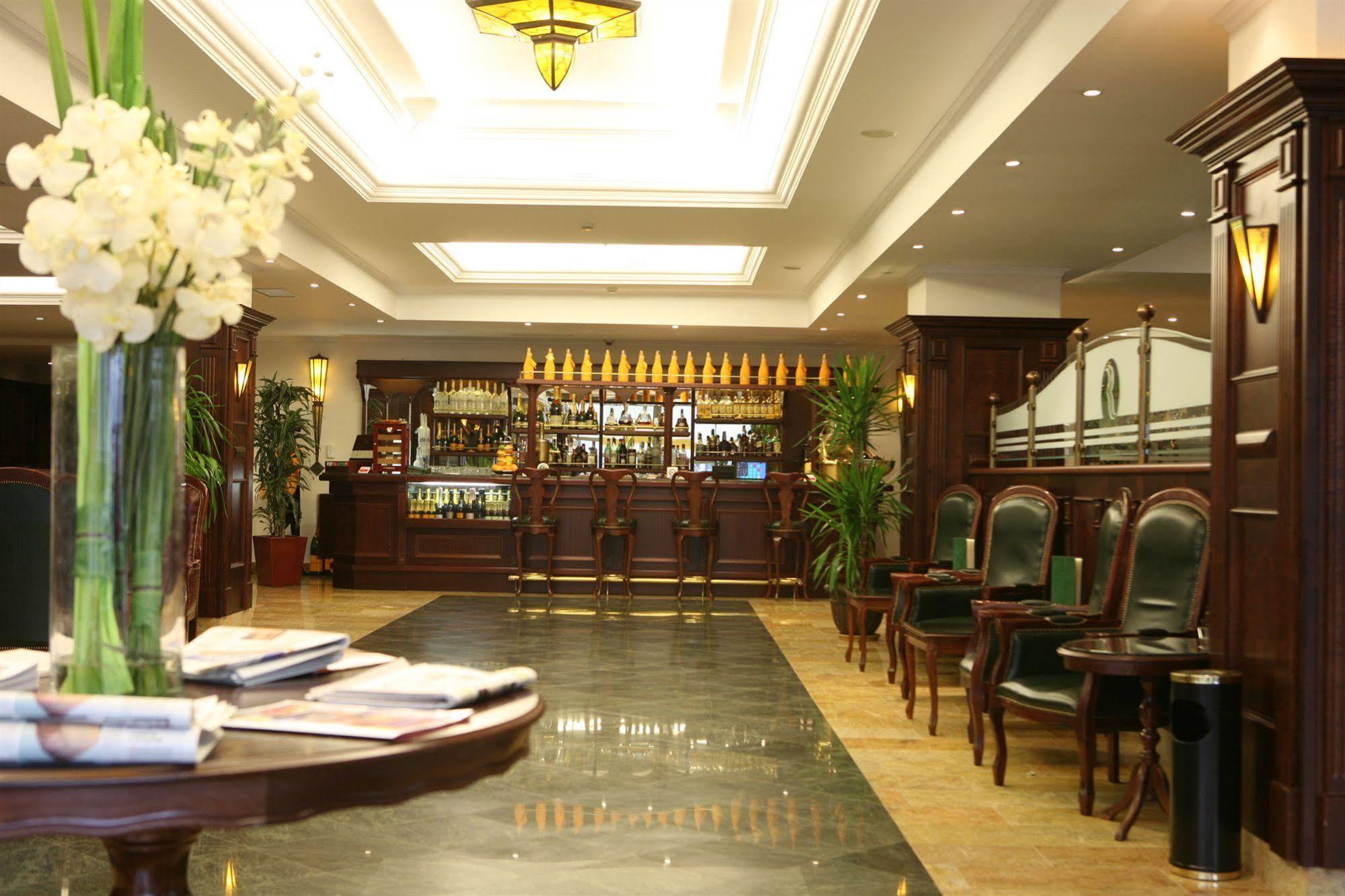Ramada Hotel & Suites By Wyndham Bucharest North Exterior photo